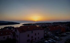 Panorama Sunset Apartments